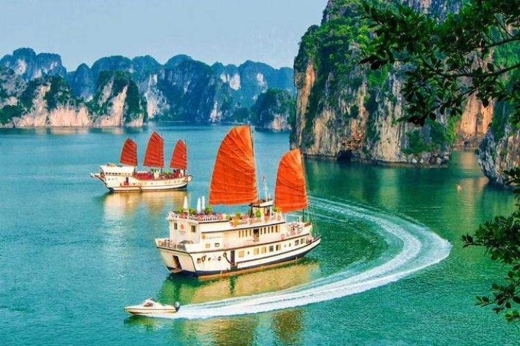 vietnam tour packages